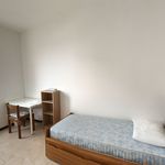 Rent 4 bedroom apartment of 150 m² in milan