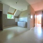 Appartement de 6072 m² avec 3 chambre(s) en location à Fougères