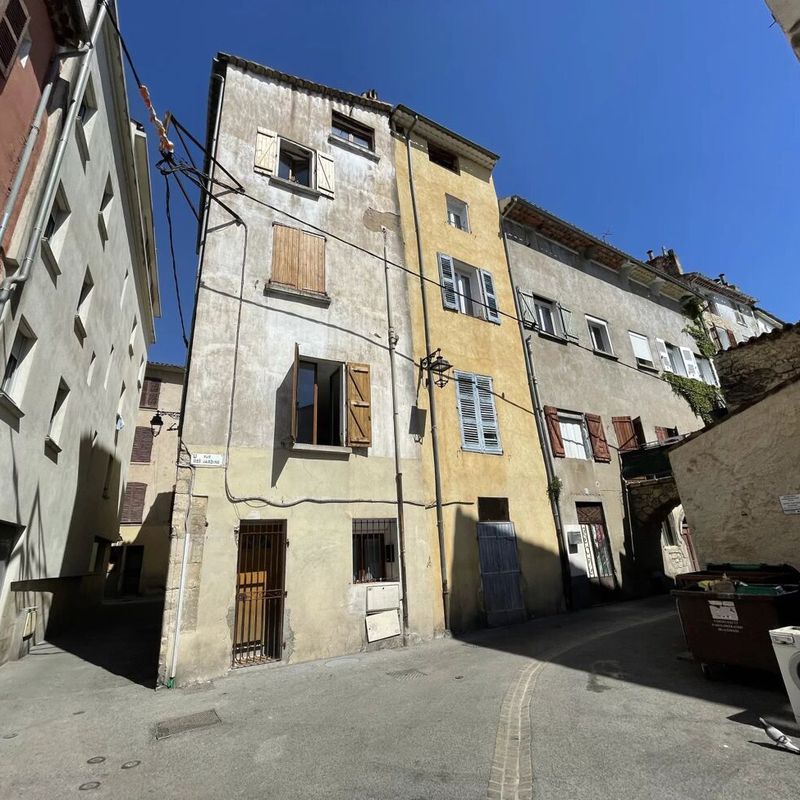 Louer appartement de 1 pièce 17 m² 430 € à Draguignan (83300) : une annonce Arthurimmo.com