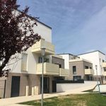 Rent 3 bedroom apartment of 64 m² in Bruyères-le-Châtel