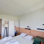 Rent a room of 95 m² in Nanterre