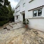 Rent 5 bedroom house of 330 m² in Voula