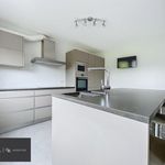 Rent 4 bedroom house of 410 m² in Seraing