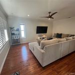 Rent 3 bedroom apartment of 107 m² in Huntington Beach