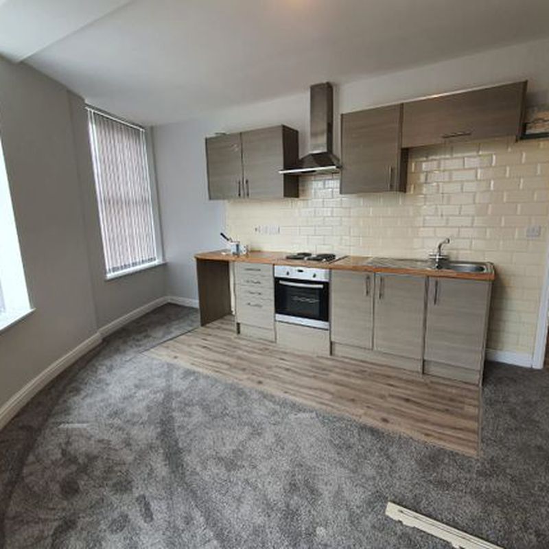 Flat to rent in Flat 6, York House DN1 Bottesford