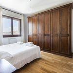 Rent 2 bedroom apartment of 60 m² in Florence