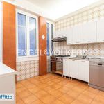 Affitto 6 camera appartamento di 220 m² in Rome