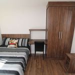 Rent 4 bedroom flat in Preston