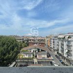 Rent 2 bedroom apartment of 65 m² in Roma