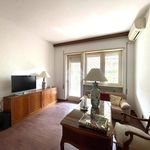Affitto 5 camera appartamento di 215 m² in Roma