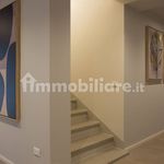 Affitto 3 camera appartamento di 120 m² in Bergamo