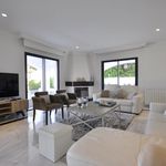 Rent 6 bedroom house of 153 m² in Nueva Andalucía