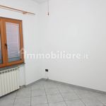 Affitto 5 camera casa di 200 m² in Giugliano in Campania