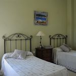Rent 6 bedroom house of 1500 m² in Marbella