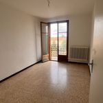 Rent 4 bedroom apartment of 93 m² in Salon-de-Provence