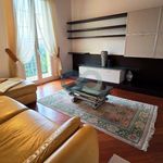 Affitto 5 camera casa di 344 m² in Desenzano del Garda