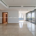Rent 4 bedroom apartment of 210 m² in Colombo