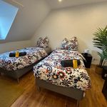 Rent 7 bedroom apartment of 210 m² in Rhens
