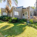 Rent 5 bedroom house of 971 m² in Johannesburg