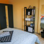 Rent 4 bedroom apartment in Naples