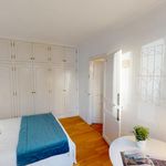Rent 8 bedroom apartment in Paris