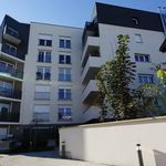 Rent 3 bedroom apartment of 68 m² in Clamart