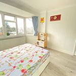 Rent 4 bedroom house in Stanmore