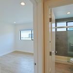 Rent 3 bedroom apartment of 14 m² in Los Angeles