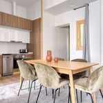 Rent 2 bedroom apartment of 92 m² in Barcelona