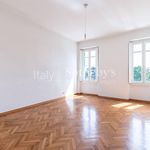 Affitto 3 camera appartamento di 170 m² in Verona