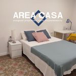 Rent 4 bedroom apartment of 145 m² in Barcelona
