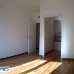Affitto 3 camera appartamento di 118 m² in Milano