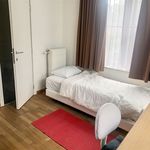 Appartement de 110 m² avec 3 chambre(s) en location à Auderghem