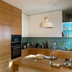Rent 4 bedroom house of 187 m² in Porto