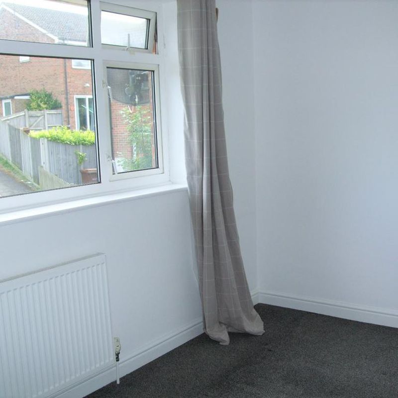 3 bedroom terraced house to rent Park Wood