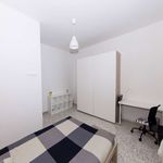 Rent a room of 104 m² in Bologna