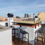 Rent 18 bedroom student apartment of 500 m² in Madrid