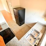 Rent 2 bedroom apartment in Pinole