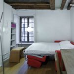 Rent 1 bedroom apartment of 20 m² in Paris