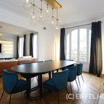 Appartement de 121 m² avec 2 chambre(s) en location à Paris