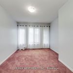 Rent 3 bedroom apartment of 230 m² in Brampton