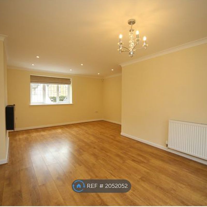 Semi-detached house to rent in Yewtree Court, Broadway WR12