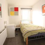 Rent a room of 96 m² in London