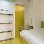 Rent 5 bedroom apartment of 47 m² in Milano