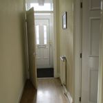 Rent 2 bedroom house in Leigh