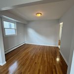 Rent 3 bedroom apartment of 195 m² in Staten Island