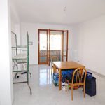 Affitto 5 camera appartamento di 90 m² in Livorno
