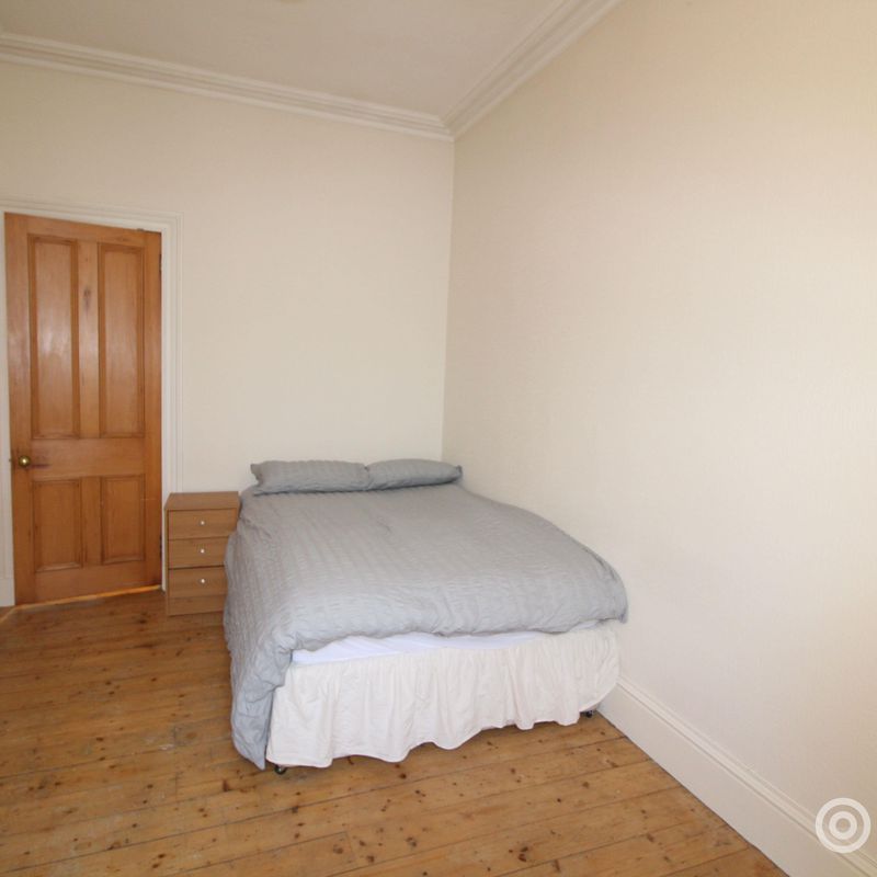 2 Bedroom Flat to Rent at Aberdeen-City, Midstocket, Mount, Rosemount, England Clewer Village