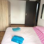 Rent 4 bedroom house in Porto