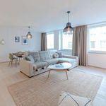 Rent 2 bedroom apartment of 94 m² in Bruxelles